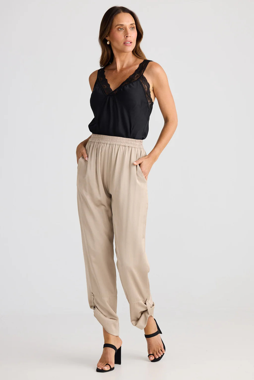 Wonderland Pant - Beige / Taupe