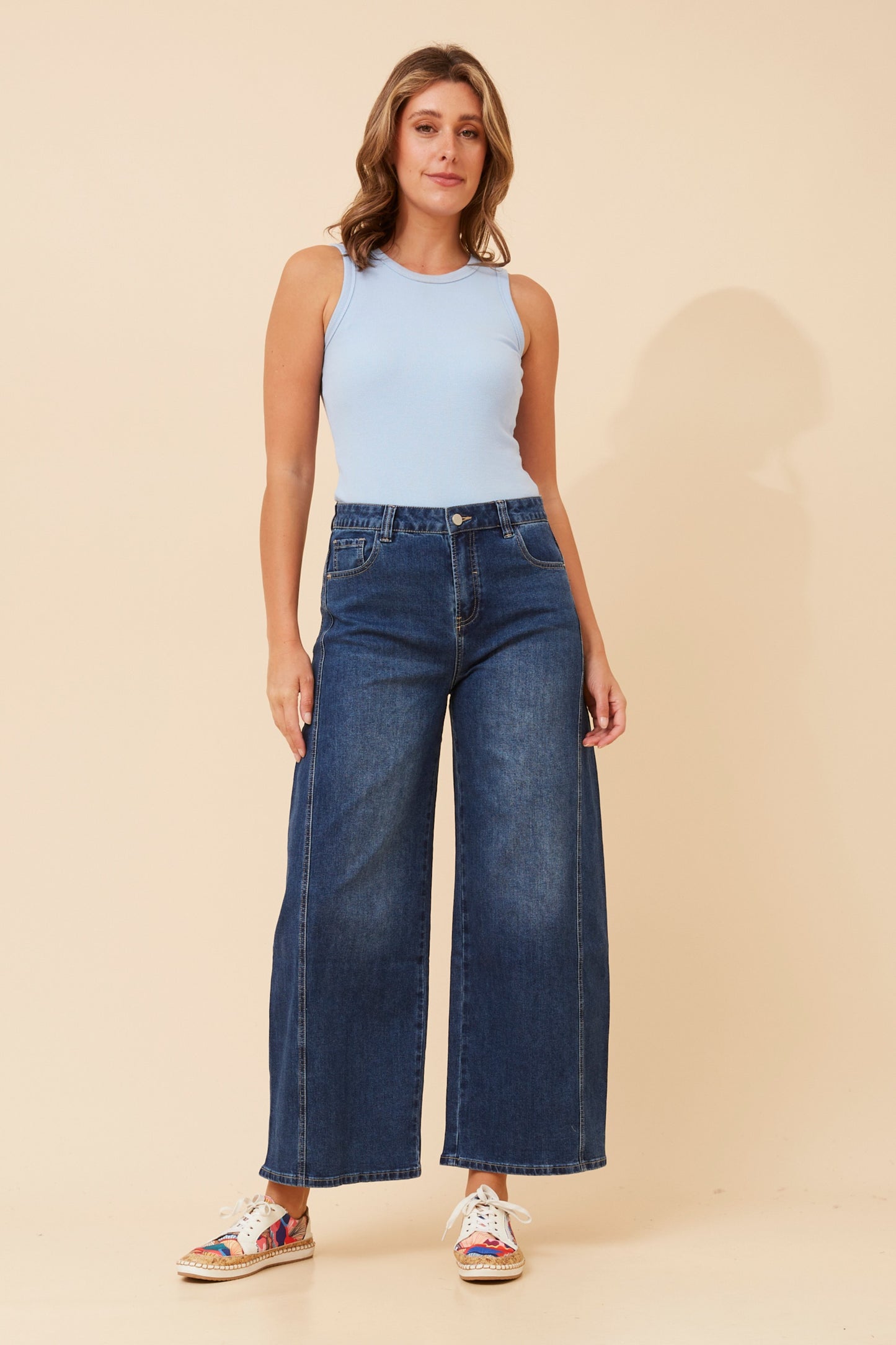 Barrel leg jeans