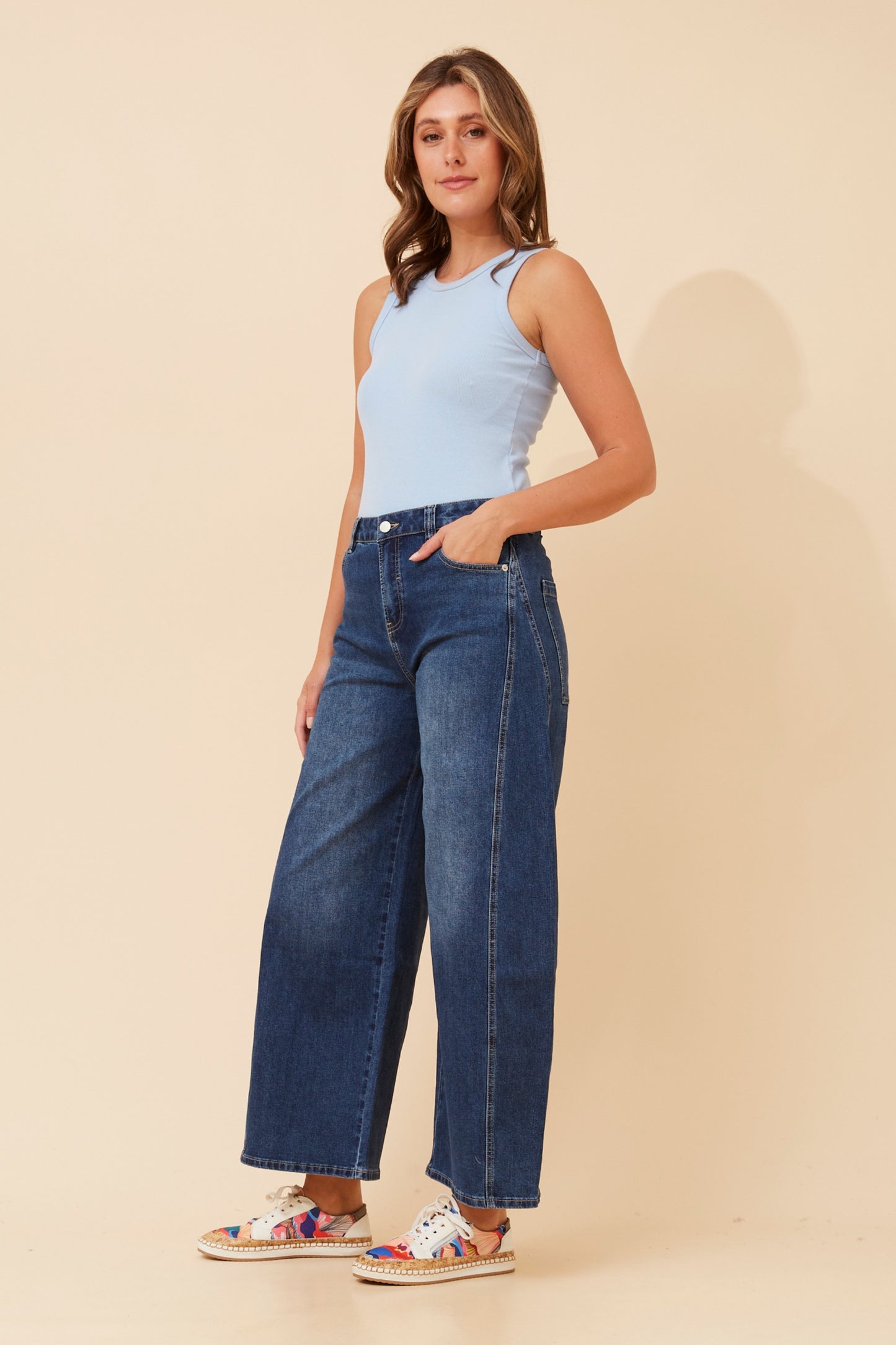 Barrel leg jeans